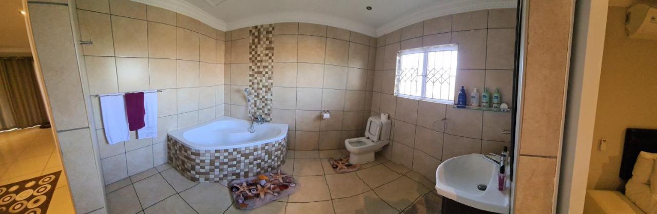 Illovo Beach House Amanzimtoti Exterior photo