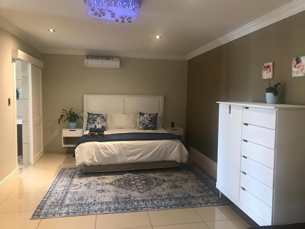 Illovo Beach House Amanzimtoti Exterior photo